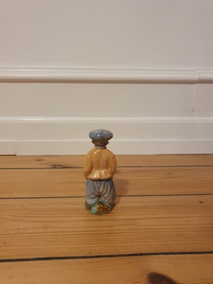 Mand i egnsdragt - Image 2