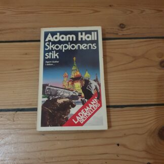 Skorpionens stik. Adam Hall