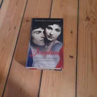 Josephine, Sandra Gulland