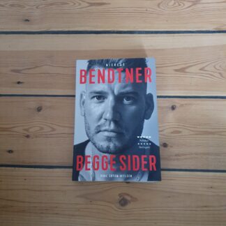 Nicklas Bendtner - Begge sider