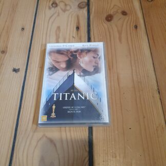 Titanic - Leonardo DiCaprio & Kate Winslet