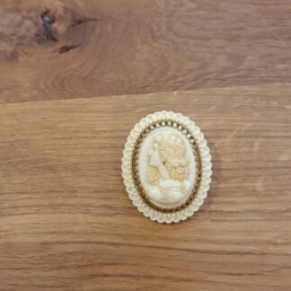 Vintage broche i plastik