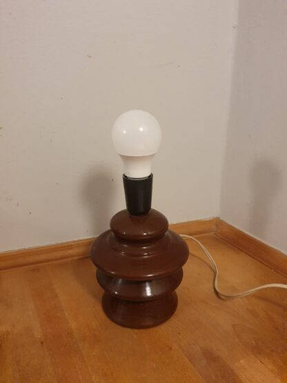 Bordlampe i brun porcelæn