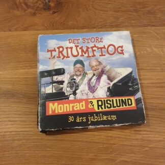 Det store triumftog, Monrad & Rislund