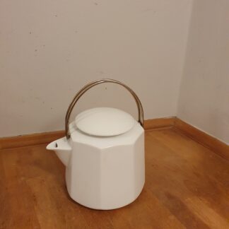 Eva Trio kande i porcelæn