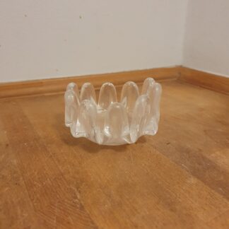 Lysestage i tykt glas