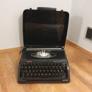 Brother skrivemaskine Deluxe 220