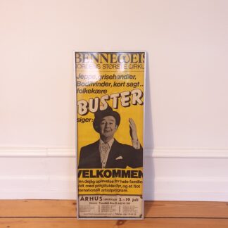 Benneweis plakat - Buster siger farvel