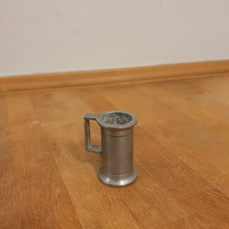 Lille tin krus, H 5,5 cm, B 4,5 cm