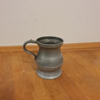 Tin kande, H 10 cm, B 11 cm