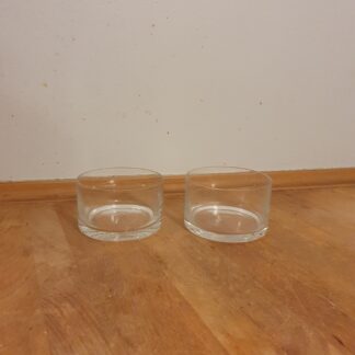 2 små skåle i glas