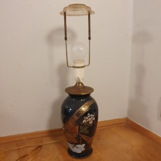Bordlampe i porcelæn