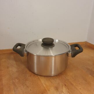 Raadvad gryde med låg