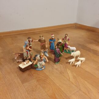 16 styks plastik figurer fra 70'erne