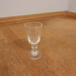 Snapseglas med slibninger