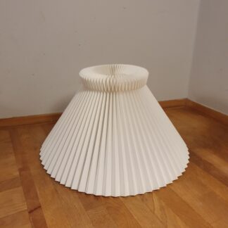 Le Klint lampeskærm med stativ