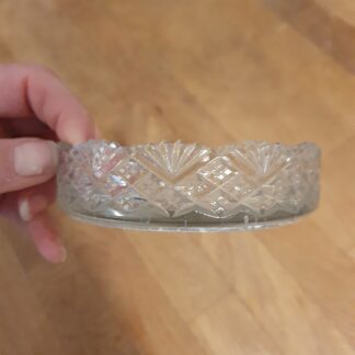 Glasskål med slibninger