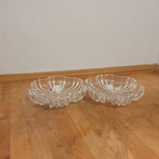 2 styks skåle i glas med slibninger
