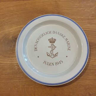 Aluminia, Den Kongelige Danske Marine - julen 1945