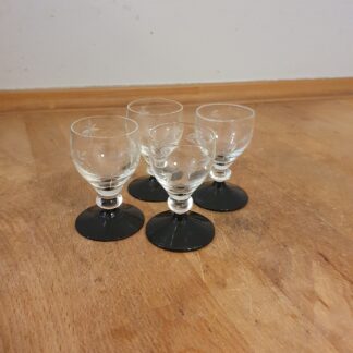 Holmegaard snapseglas med sort stilk