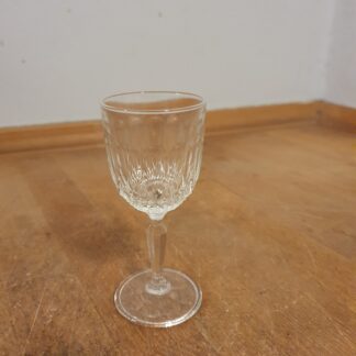 Glas med slibninger