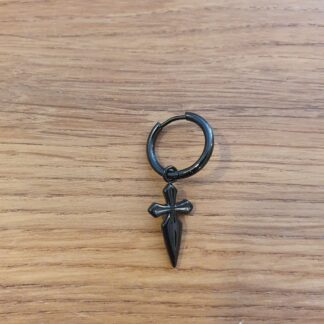 Sort kors ørering