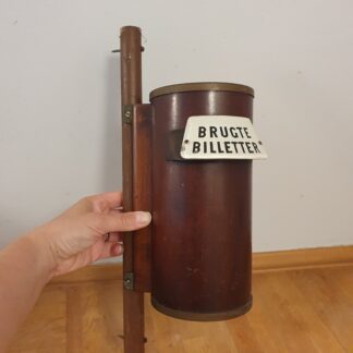 Gammel holder til brugte billetter