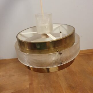 Retro lampe i plastik og messing