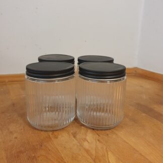 4 glas med låg