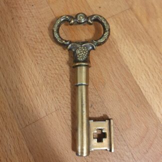 Nøgle i messing