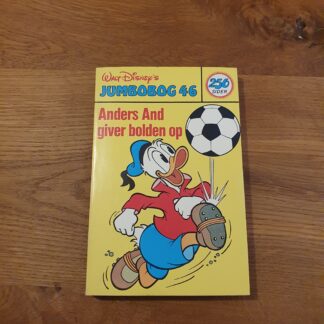 Jumbobog 46 - Anders And giver bolden op