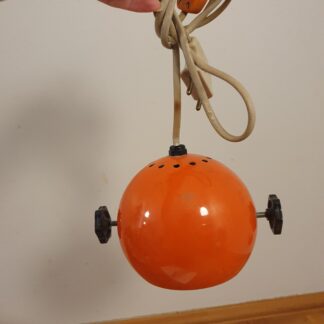 Orange retro lampe