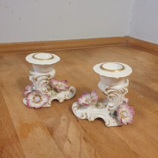 Vintage lysestager i porcelæn