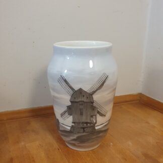 Royal Copenhagen vase