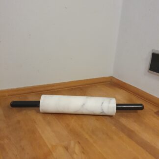 Marmor kagerulle med træ håndtag