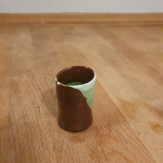 Lille glasseret vase