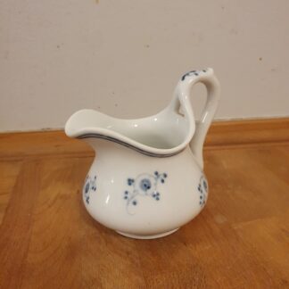 Flødekande i musselmalet fra Bing & Grøndahl