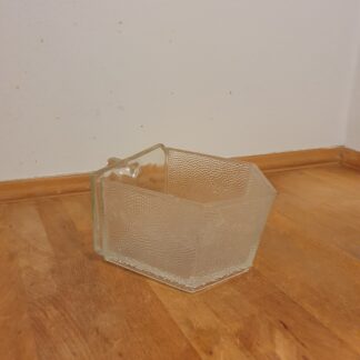 Glasskuffe i materet glas