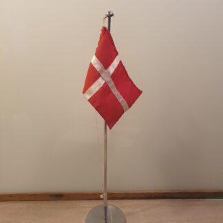 Dannebrog flag på metal fod