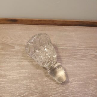 Stor karaffel prop i glas