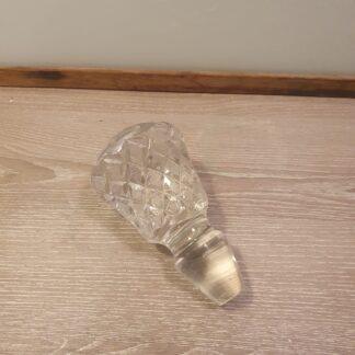 Stor karaffel prop i glas