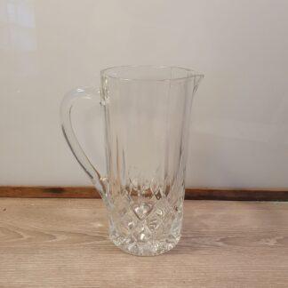 Glas kande med slibninger