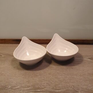 2 små skåle i plastik