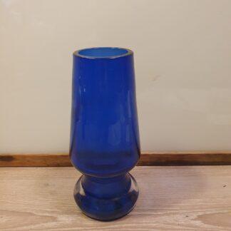 Vase i blåt glas