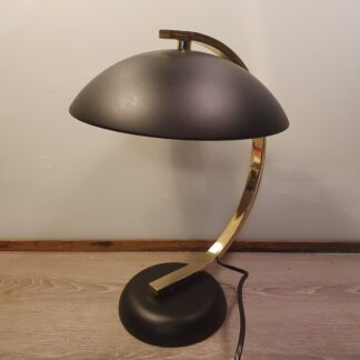 Bordlampe i sort metal