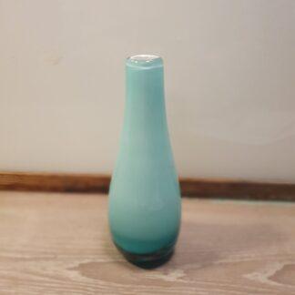 Turkis glas vase