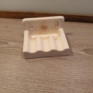 Aluminia holder