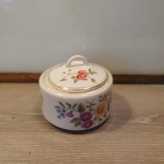 Sukkerskål med blomster