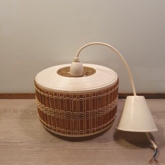 Lampe i plastik