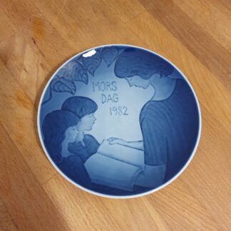 Royal Copenhagen mors dag platte 1982